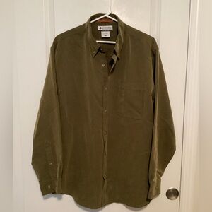Columbia Men's Casual Olive Button-Down Shirt